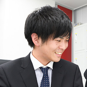 エンジニア